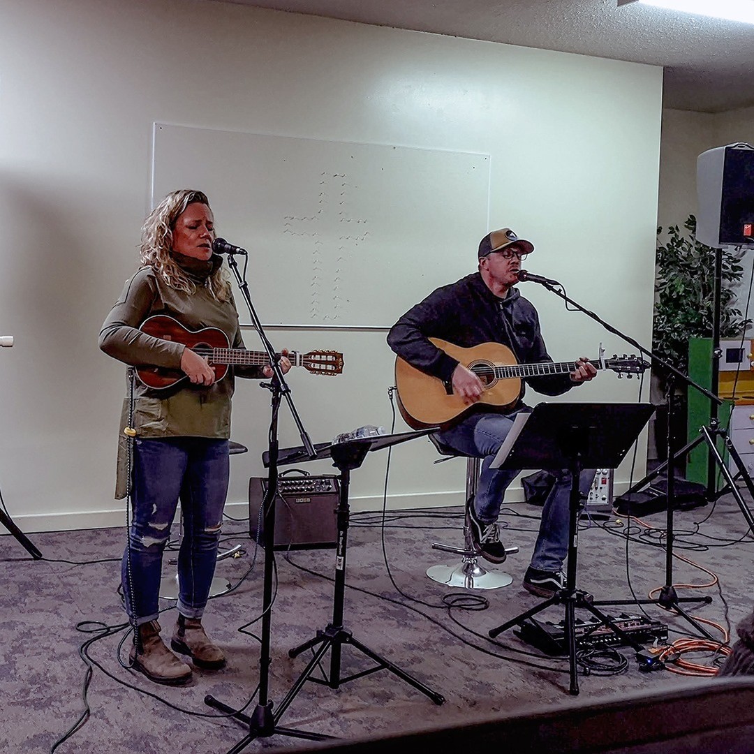 This one thing remains - your love never fails gives up! Fun with the Harts! Thanks for leading us into the presence of Papa ... 
.
.
.
.
ywamkelowna.org