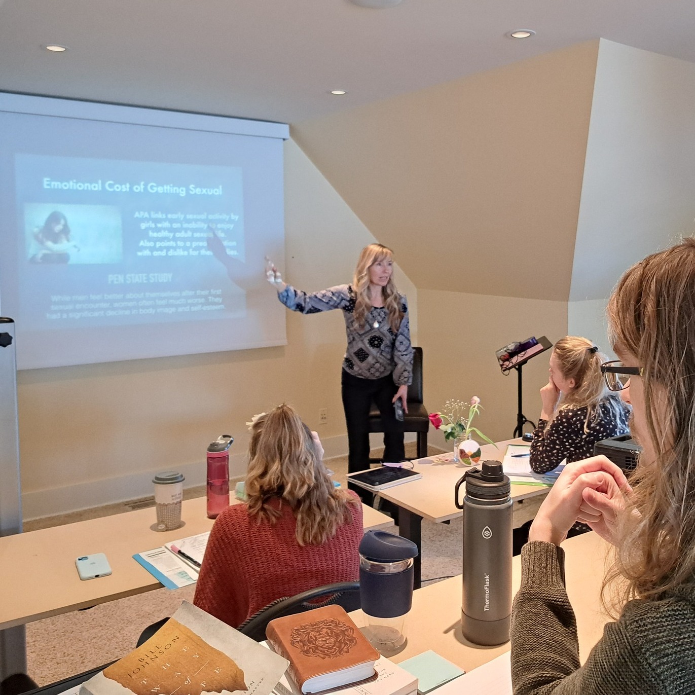Designed for agape love!  @darleneunrau  taught us about love, relationships, and sexuality. Helping us understand how to best help people who struggle with their sexuality. How to build lasting, connected, companionship with our significant others. 
.
.